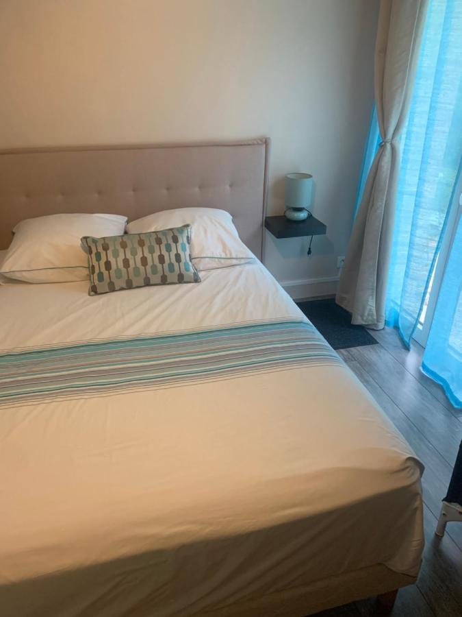 Chambre D'Hotes Le Prieure Gommerville Buitenkant foto
